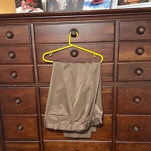 Stylish Tan slacks
40/29